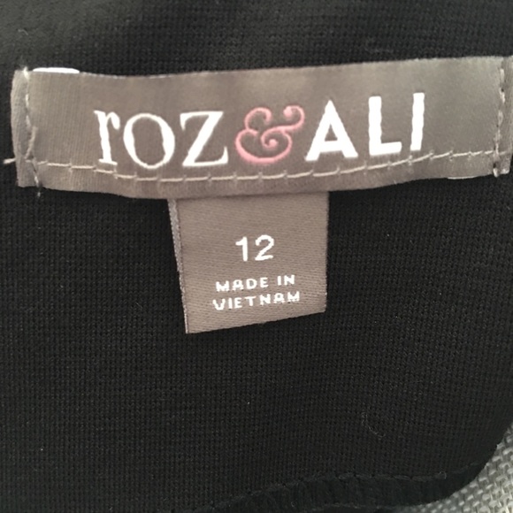 Lovely Sheath Dress 💕 - Picture 3 of 4